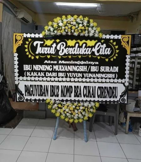 Papan Bunga Duka Universitas Trisakti